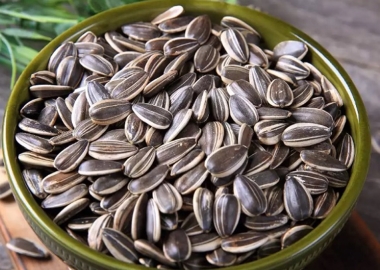 Ăn Một Hạt Dưa Có Tương Đương Với Uống Một Giọt Dầu Không?